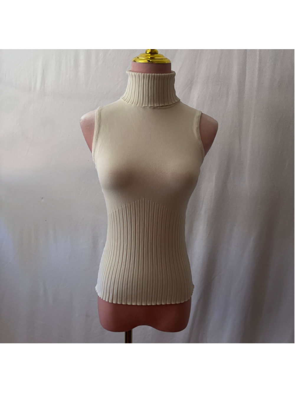 White House Black Market 78% Silk Sleeveless Turtleneck Top XS Cream Ivory